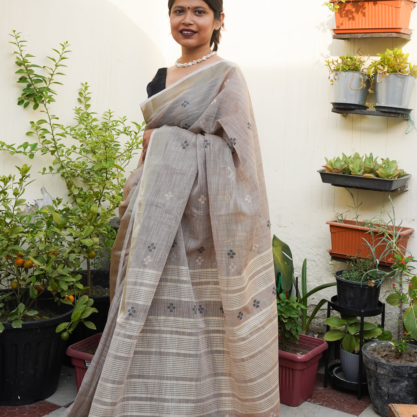 Ravina Linen