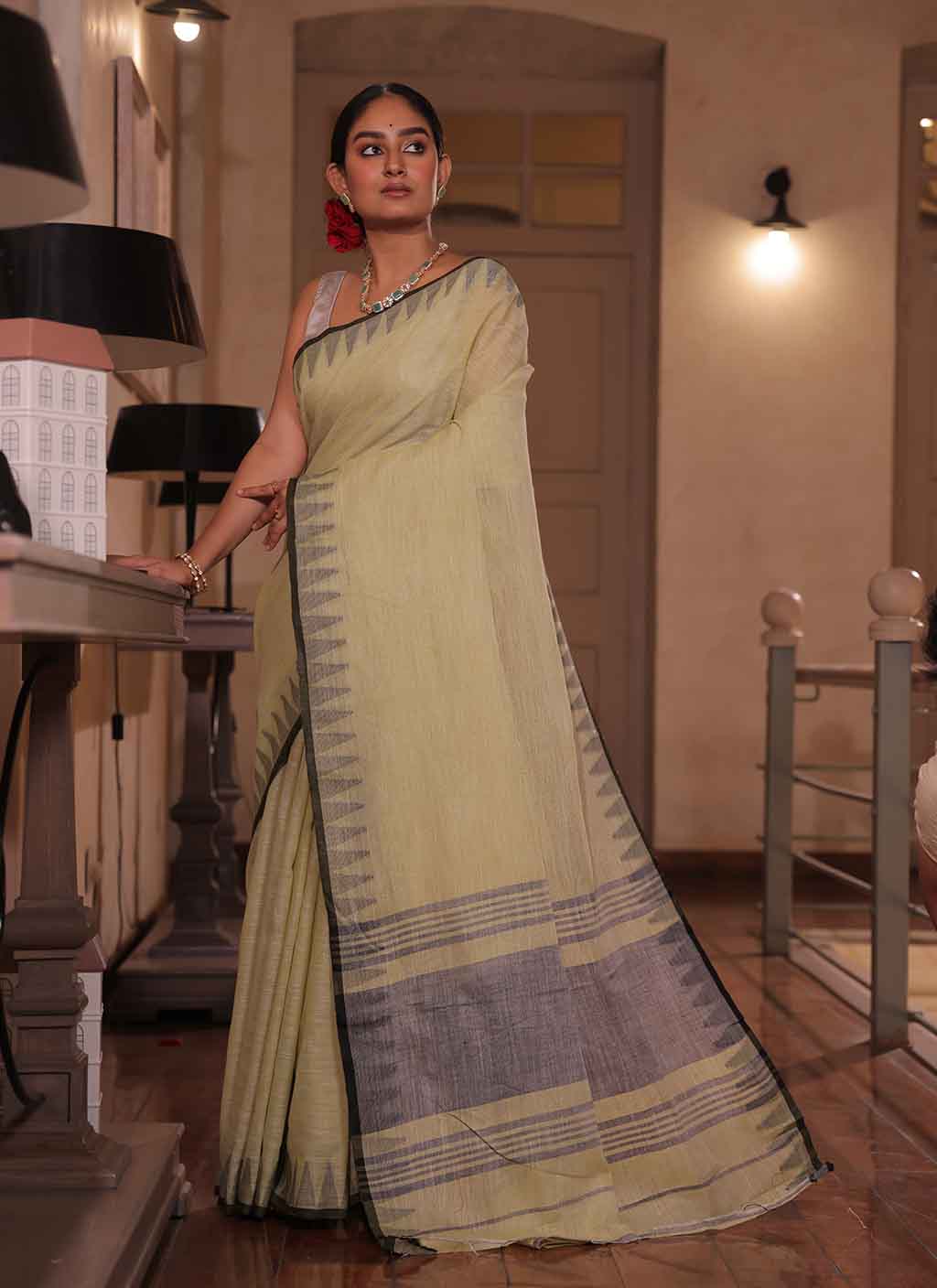 Mahi  Linen
