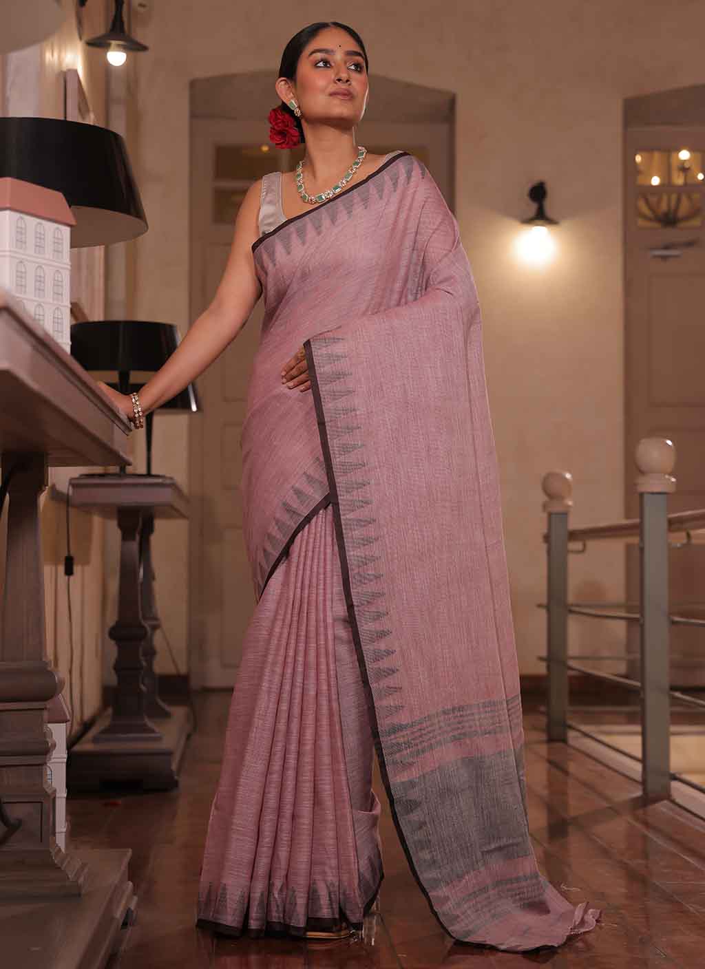 Meena Linen