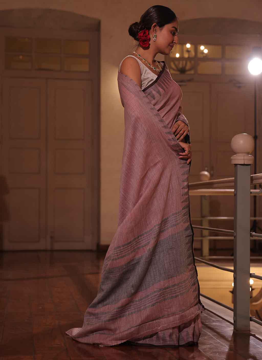 Meena Linen