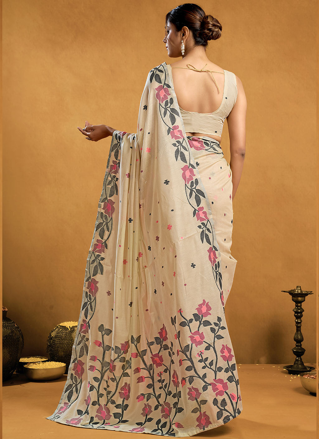 Pure Chiku spun cotton jamdani floral weaving