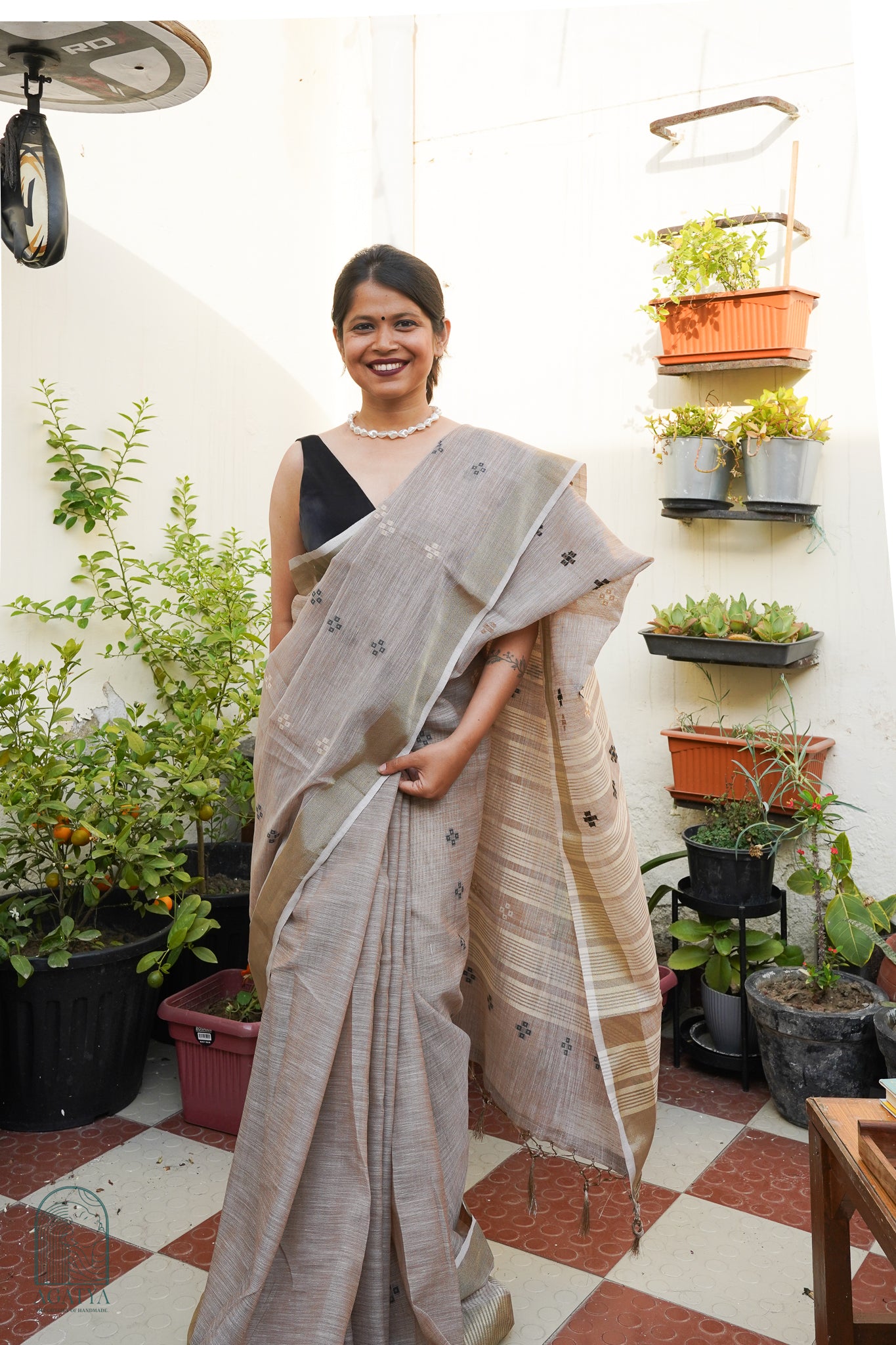 Ravina Linen
