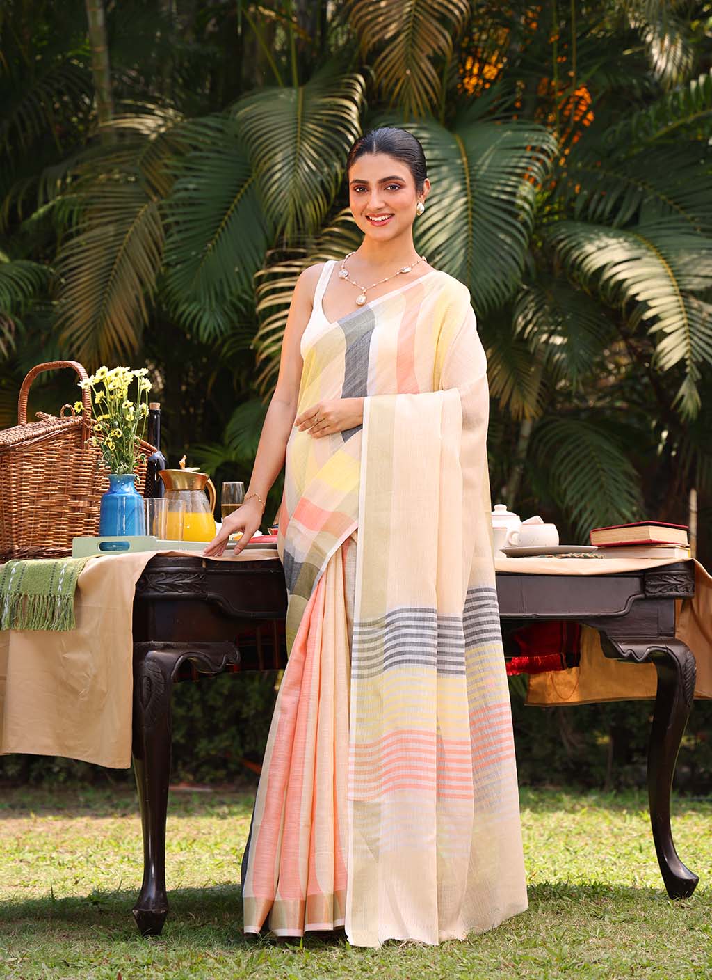 Aashvi Linen